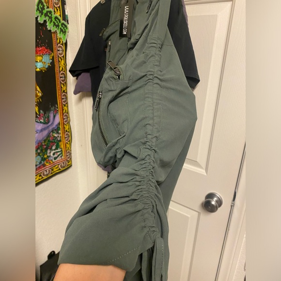 Army green cargo long utility maxi skirt with pockets - Picture 3 of 8